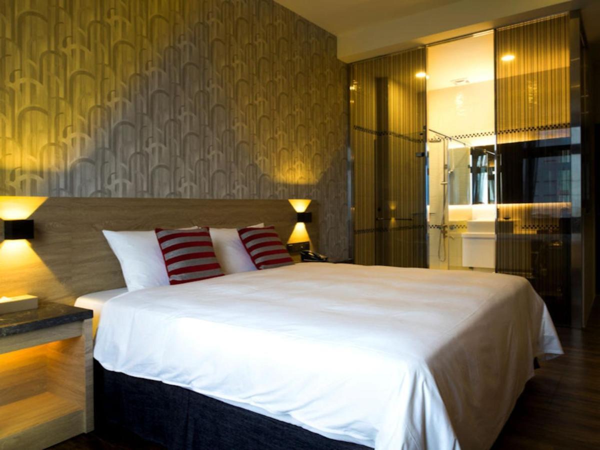 Yu Chun Hotel Taichung Buitenkant foto